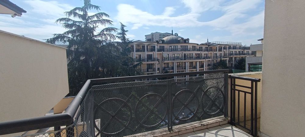 Собственик продава тризонет, Златни пясъци, 3 минути пеша от центрплаж