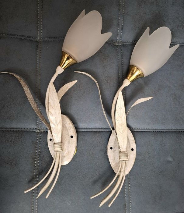 Продаётся настенный светильник-бра очень нежный в отличном состоянии