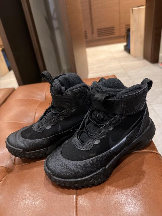 Nike обувки с подсилена подметка