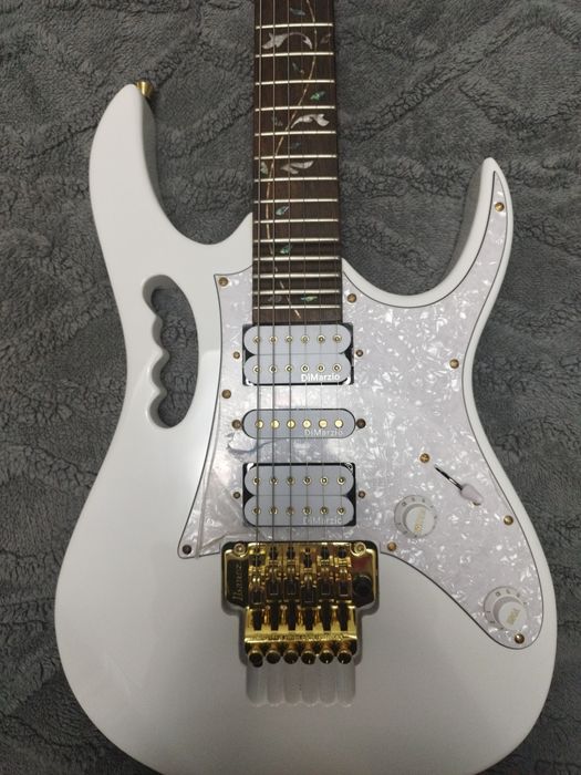 Электрогитара ibanez