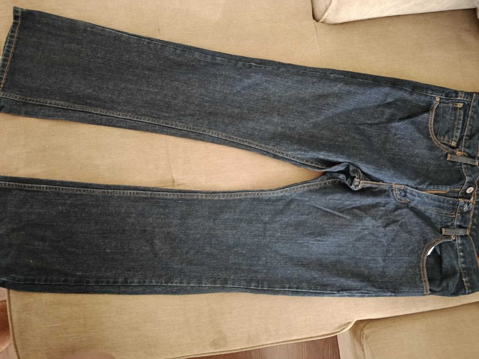 Чисто нови дънки Levi's 527