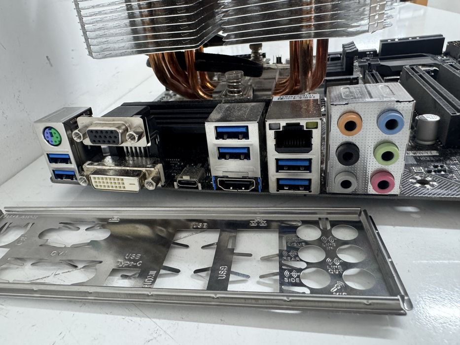 Плата с процессором i5-7600