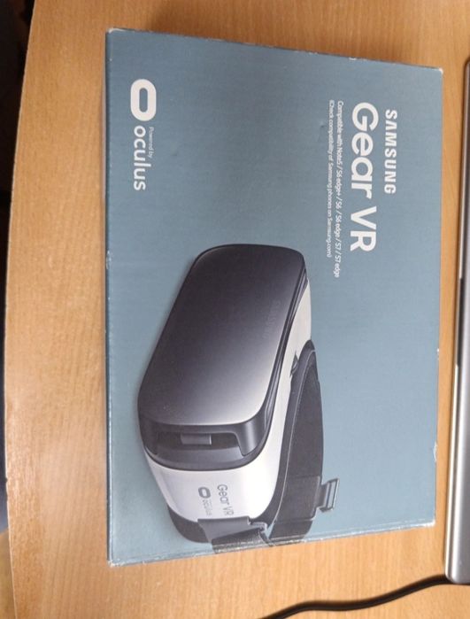 Oculus- ochelari VR pentru telefon