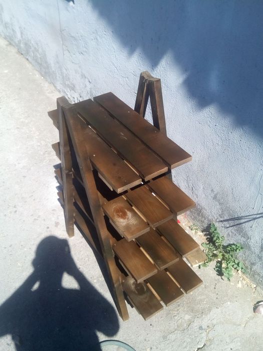 Етажерка,тип стълба