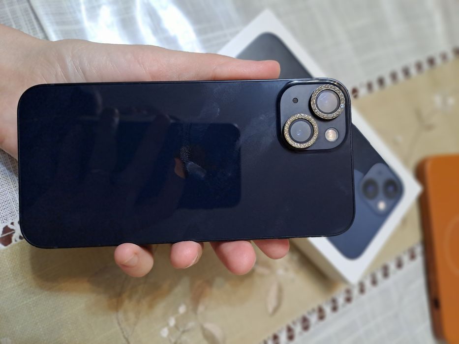 Продается Айфон 13