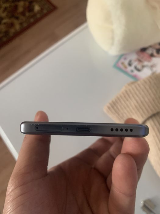 Продается телефон