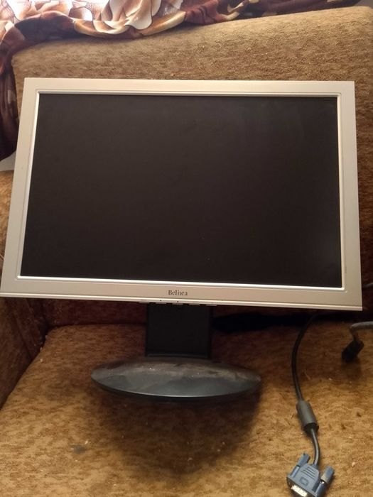 продавам  монитори