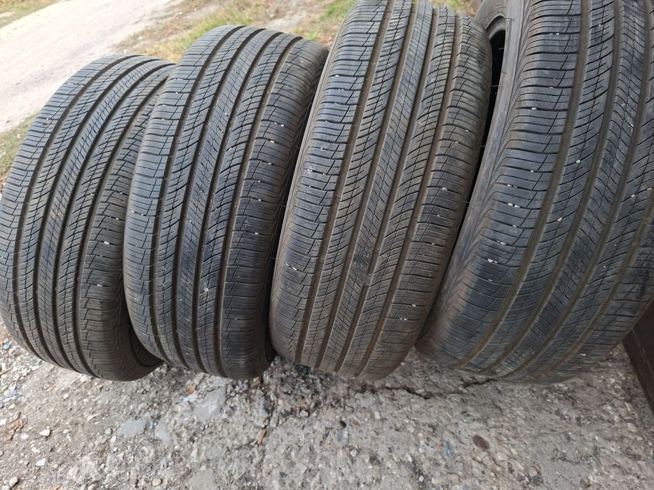 Продам шины 235/55/19 ханкук