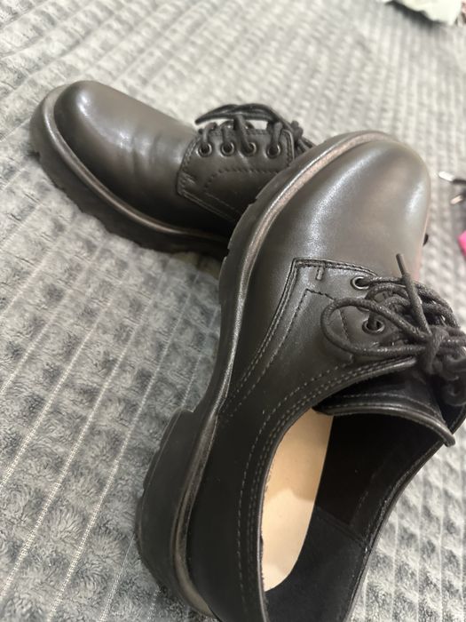 Женская обувь 35 размер