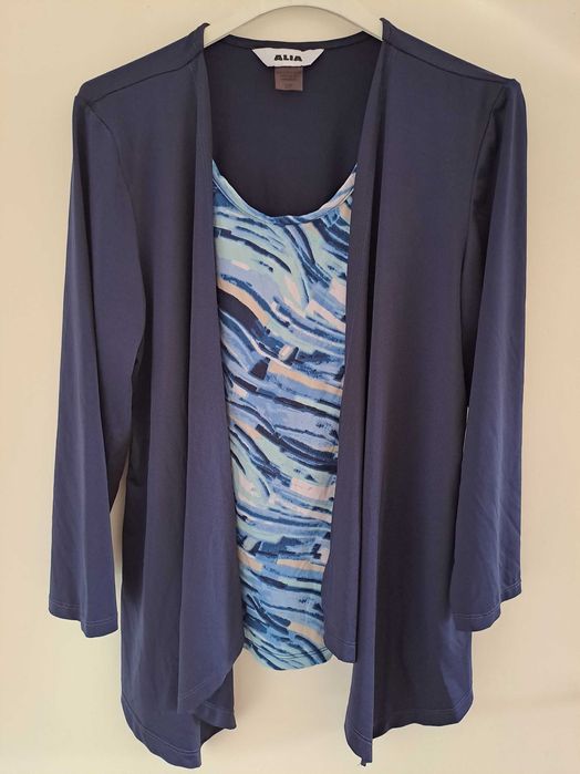 елегантна дамска блуза в синьо