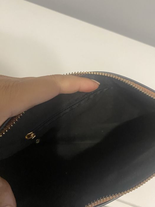 Vand geanta lac maro Stradivarius