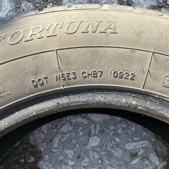 2 броя зимни гуми Fortuna 215/65 R16 Dot 0922 ном 735