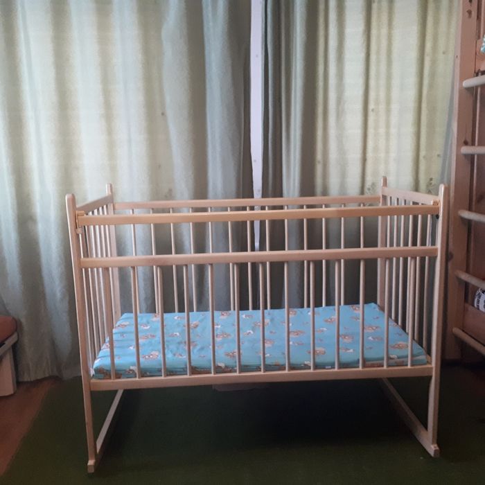 Детская кровать качалка