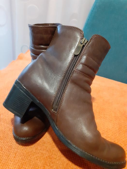 Дамски боти естествена кожа