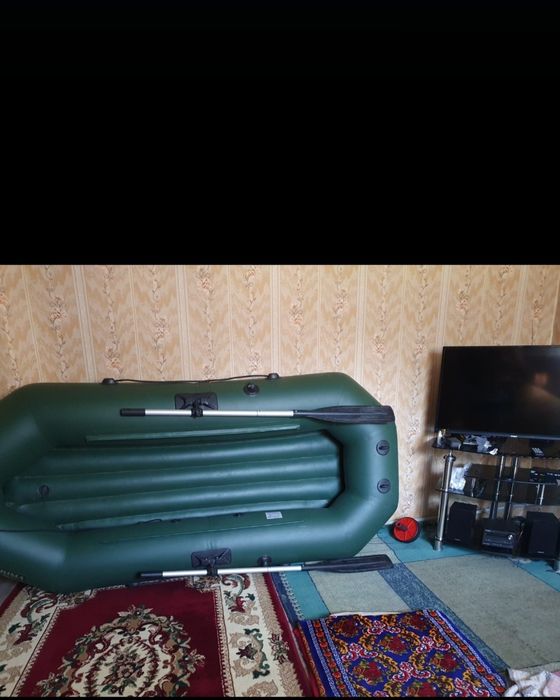 Продам лодку размер 2.60 2 мест