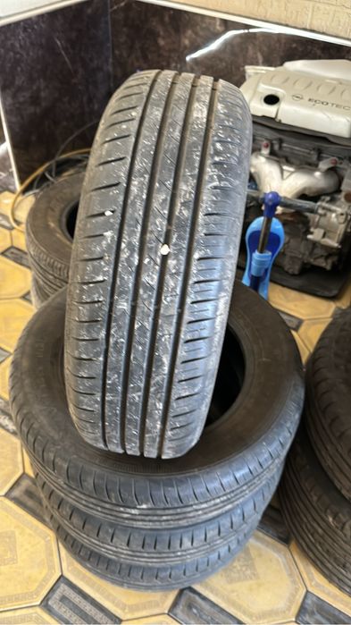 Шины привозной 15 размер