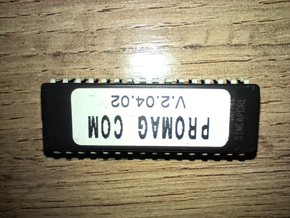 Микросхема M27C256B