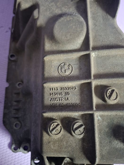 Baie de ulei Xdrive N47 D20C BMW E84 E90 E91 E92 Cod 7803073 in stare foarte buna