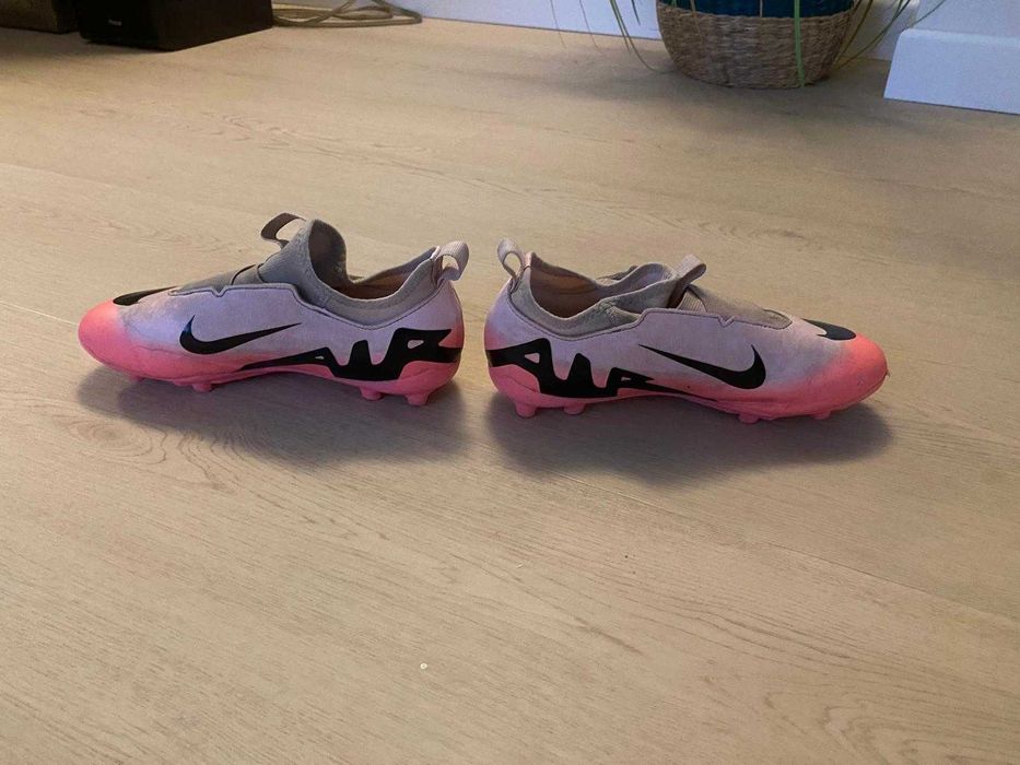Crampoane fotbal Nike nr 37.5