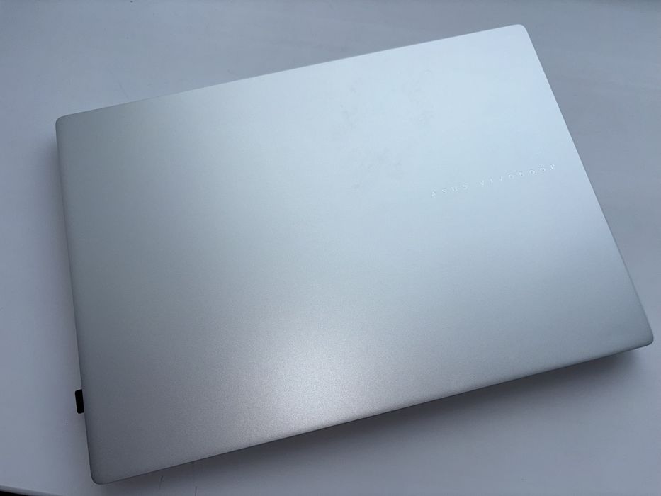 Asus Vivobook s16