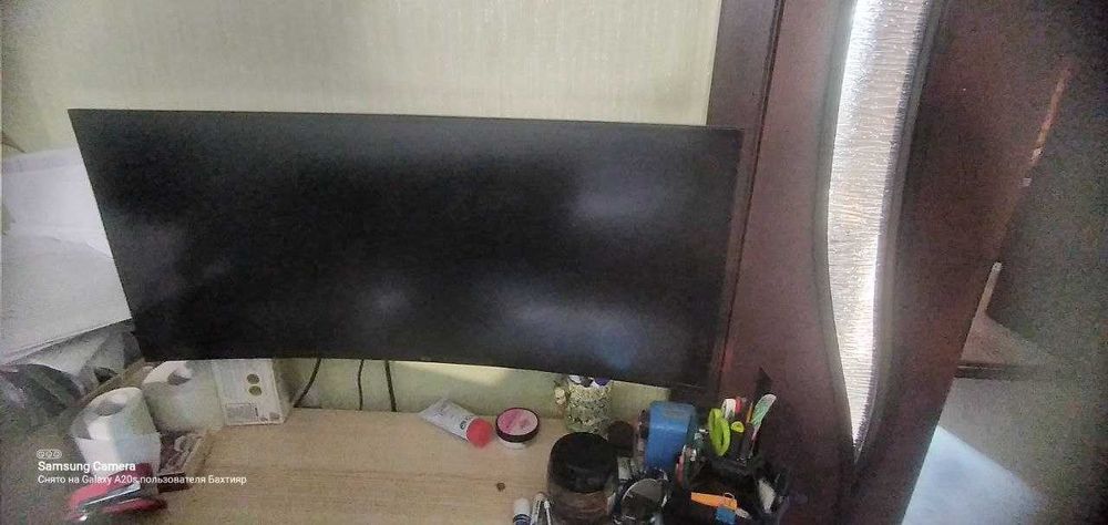 Монитор в хорошем состоянии.