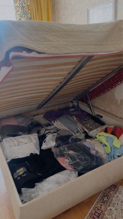 Кровать двухместная