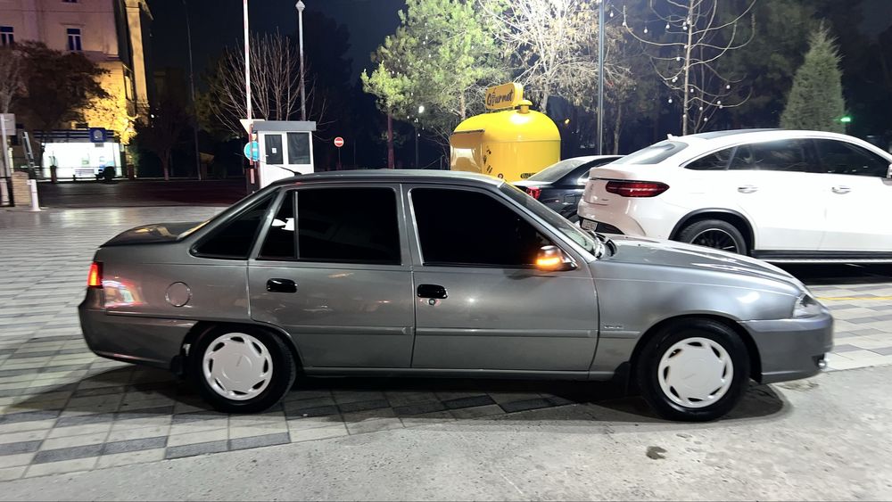 Нексия 2 , 2015 срочно продаётся