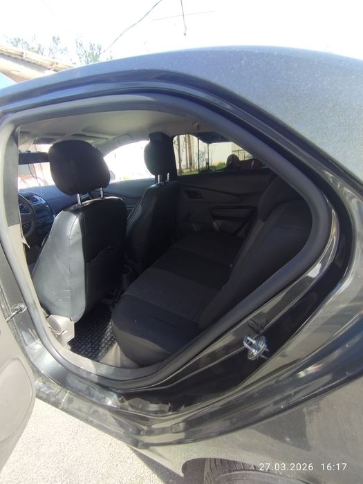 Продается автомобиль почти новый Кобальт