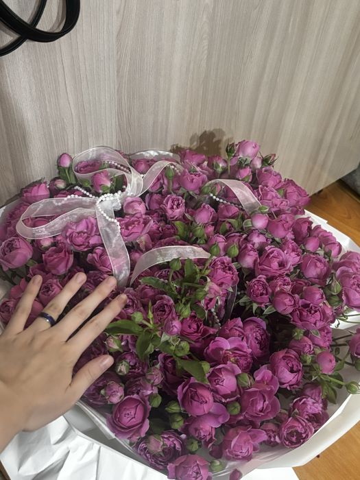 Кустовые розы , свежий
