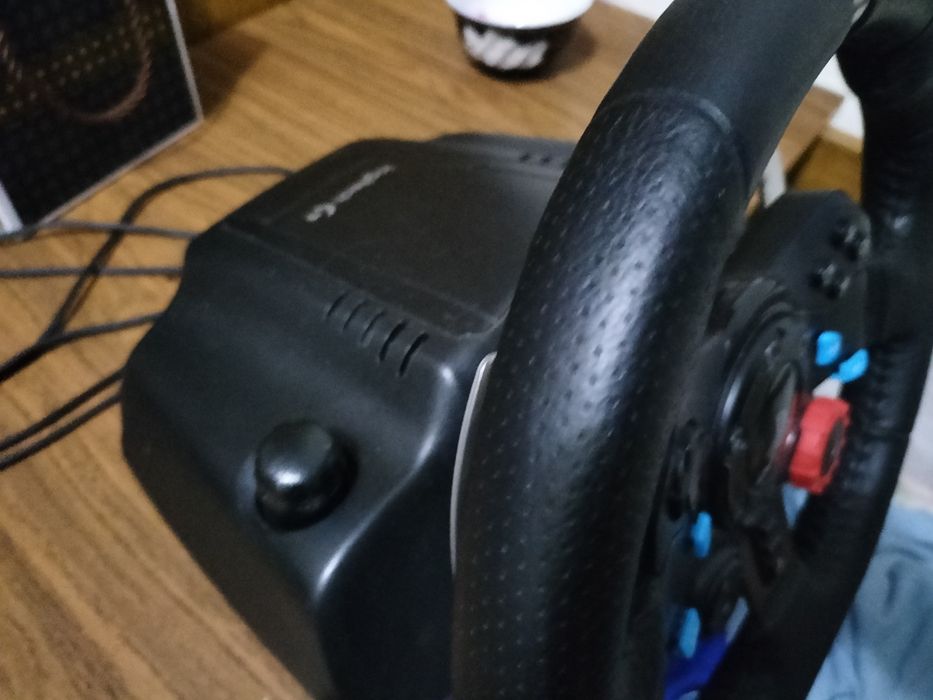 Игровой руль Logitech G29