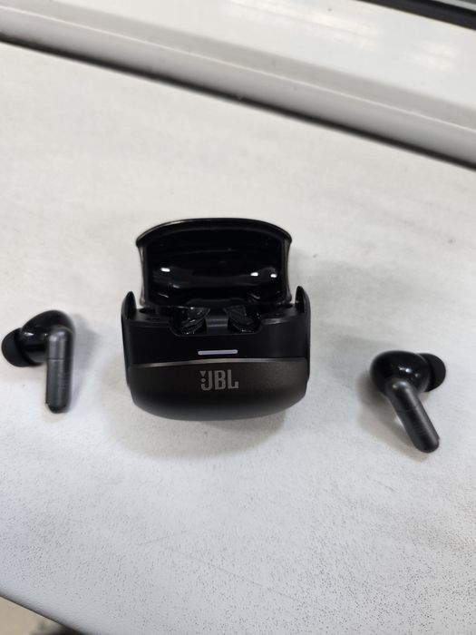Наушники JBL беспроводные, вакуумные,