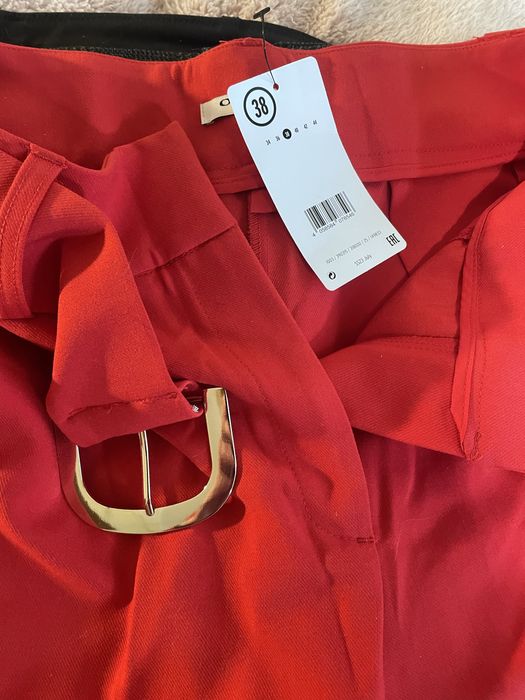 Червен панталон нов