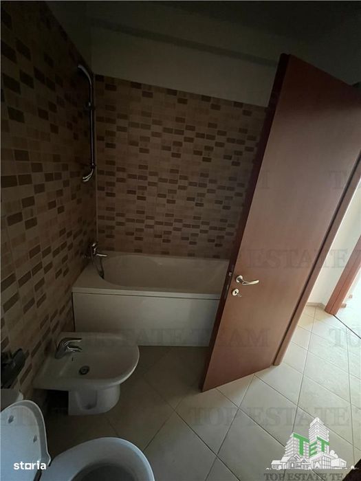 Apartament 3 camere - central - vanzare - Braila
