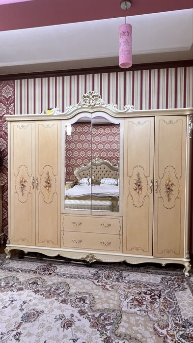 Спальня мебель комплект продаётся