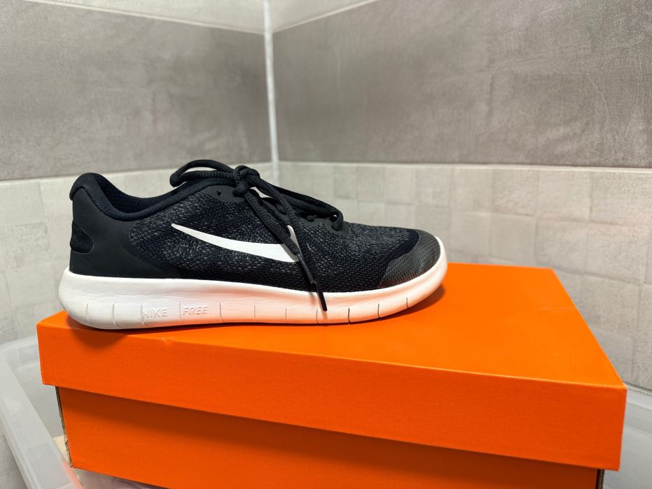 Запазени маратонки NIKE, като нови!