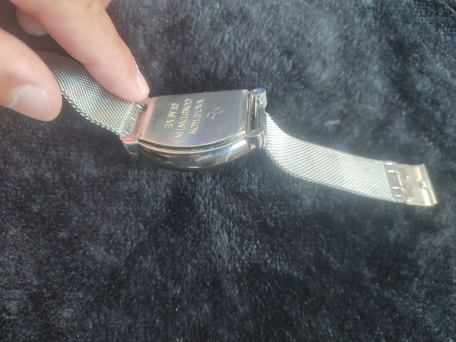 Срочно продам часы