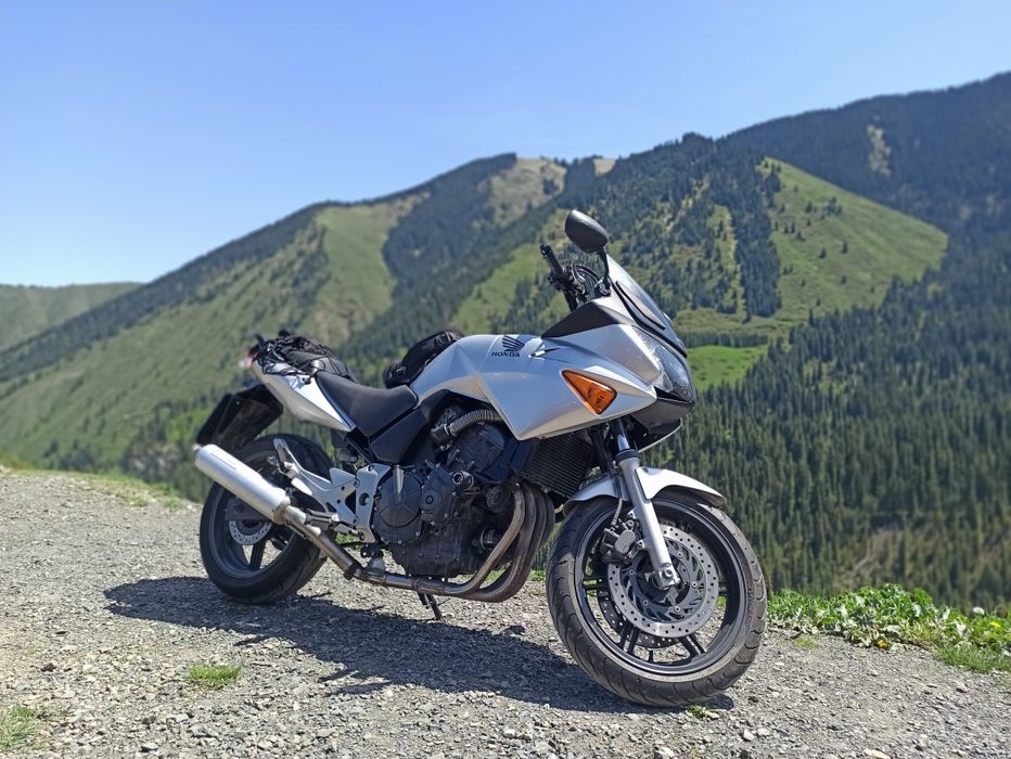 Honda SBF600 мотоцикл