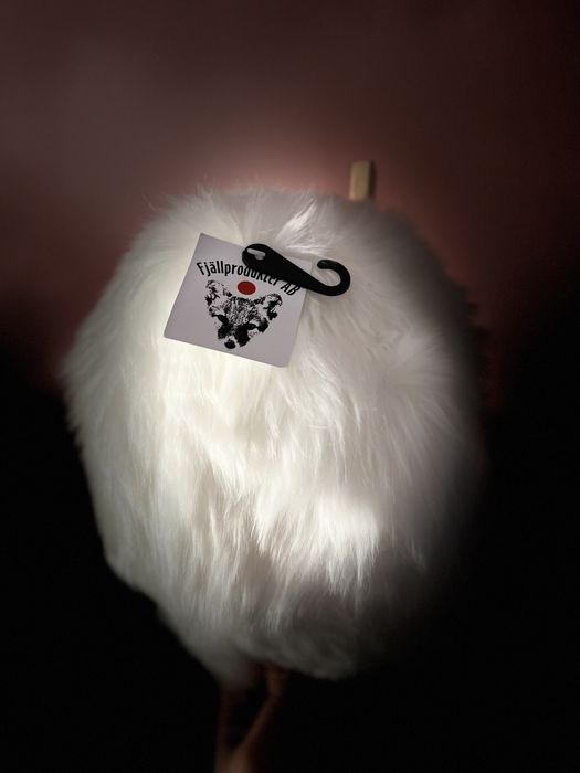 Зимна дамска шапка НОВА!