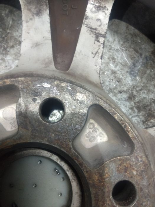 Продам диски на Мазду Кронос