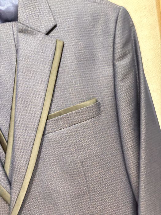 Продается костюм с брюками , тройка