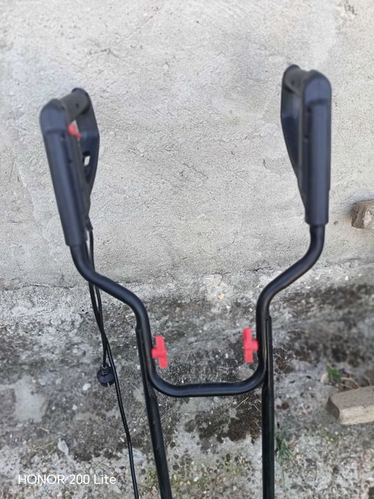 Motosapă electrica