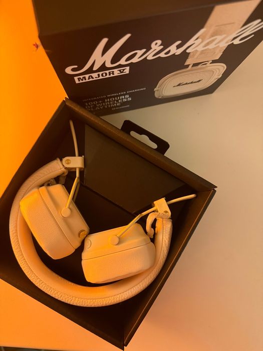 Marshall Major V (Cream) — беспроводные наушники