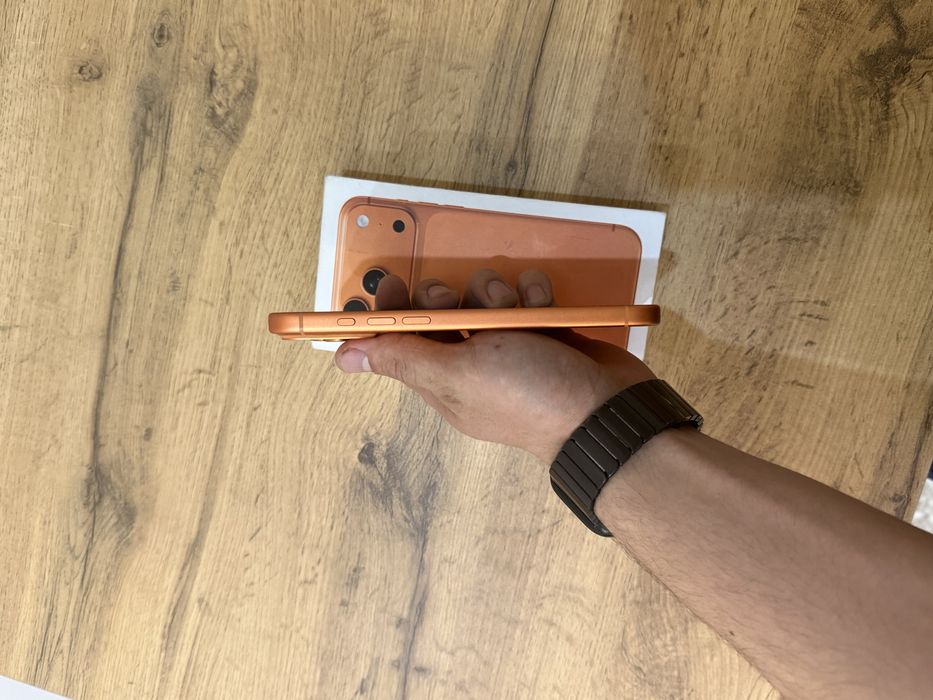 Iphone 17 pro max 256gb как новый