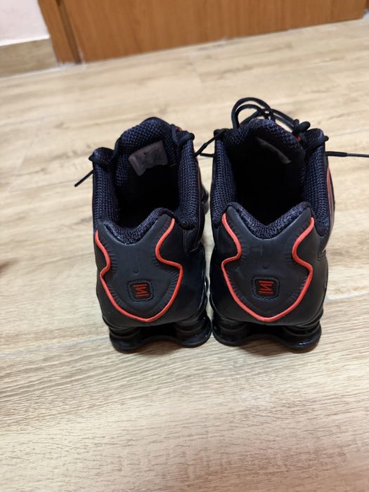 Продавам nike shox