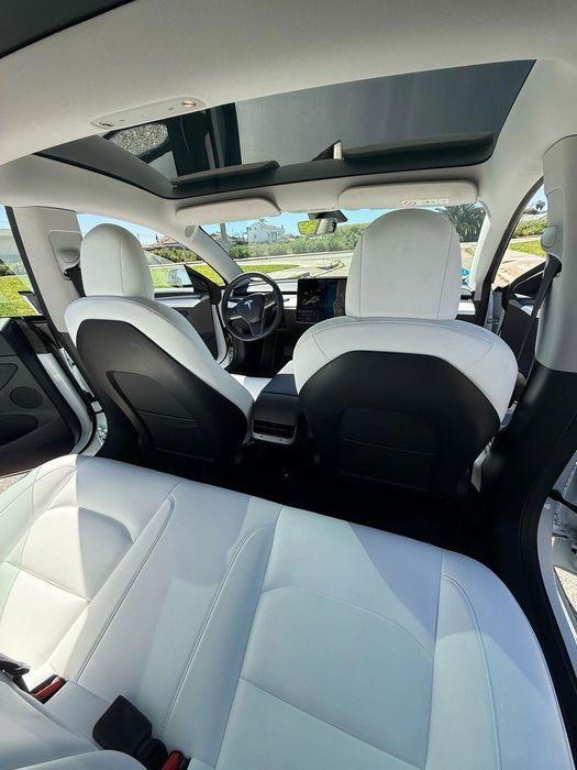 Tesla Model 3 Long Range - bateria mare, 492 cp, interior alb