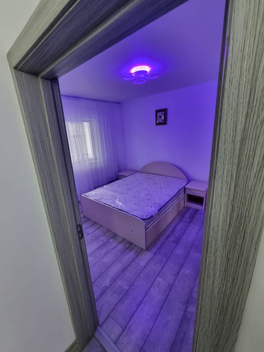 De inchiriat apartament 2 camera zona Ireg