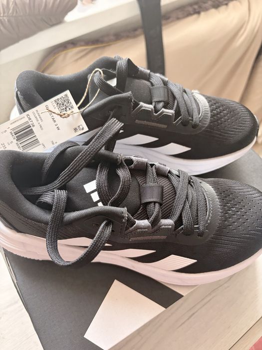 Кроссовки адидас