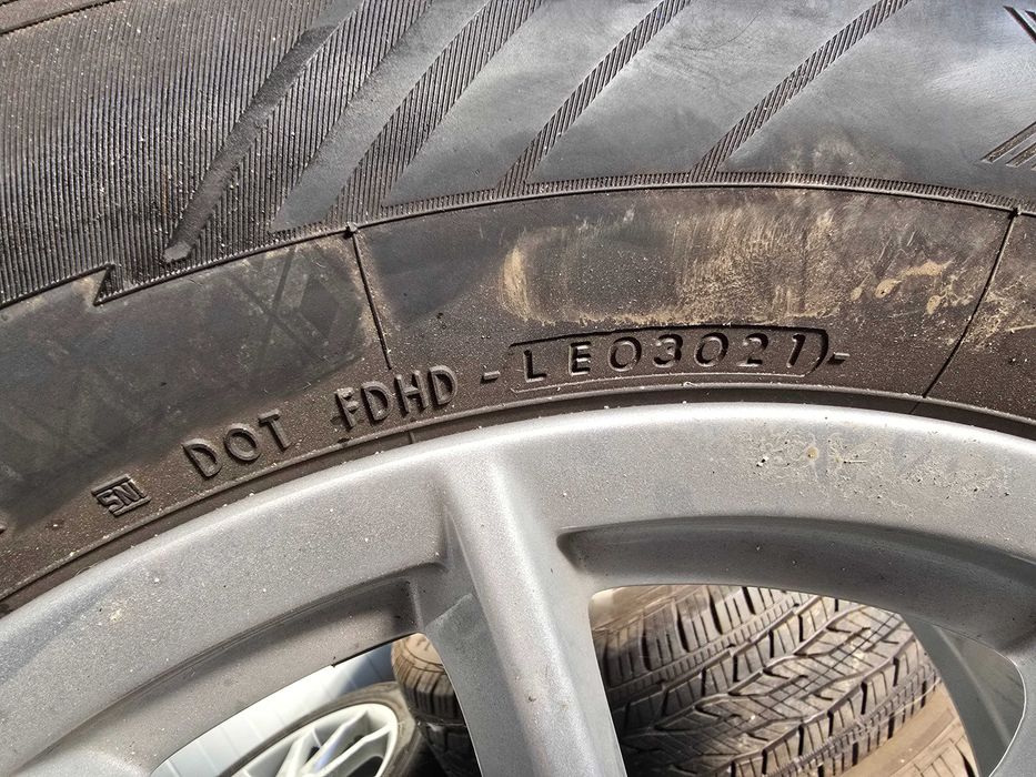 Jante Bmw X3 G01  X4 G02 Anvelope iarna Pirelli * BMW 225 60 R18