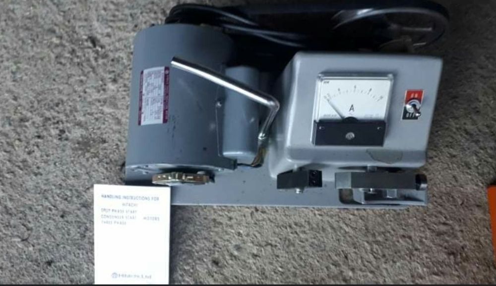 Вакуумна помпа Hitachi