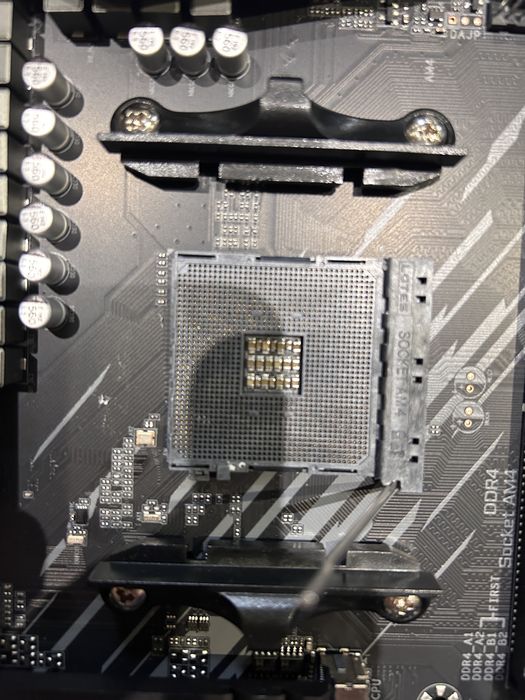 Placa de baza - B550 Aorus Elite V2